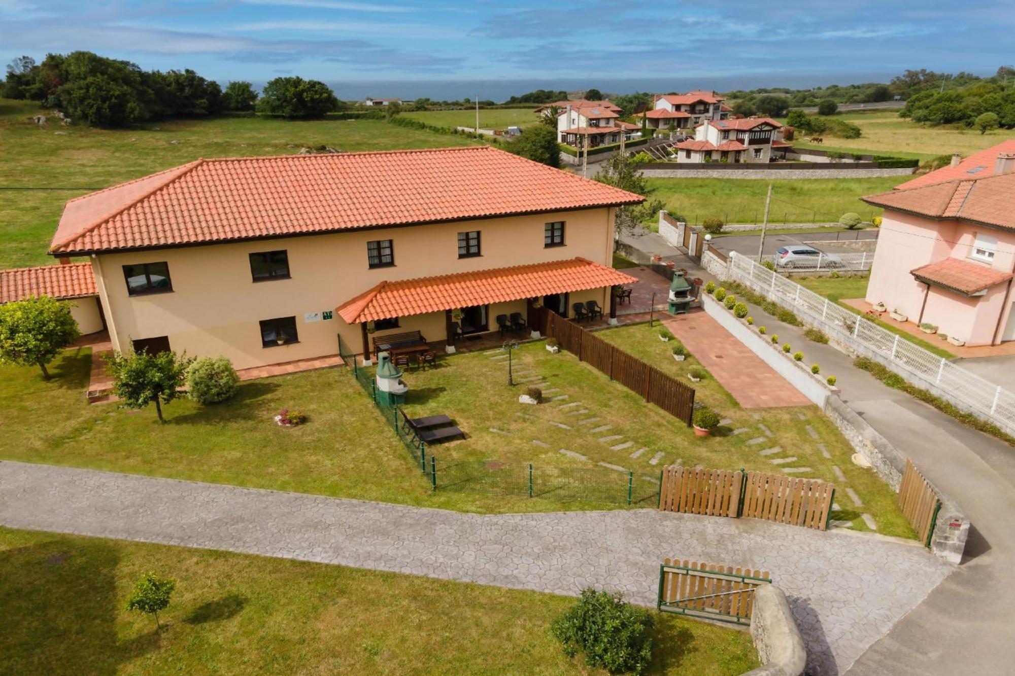 Apartamentos El Acebo Navés Dış mekan fotoğraf